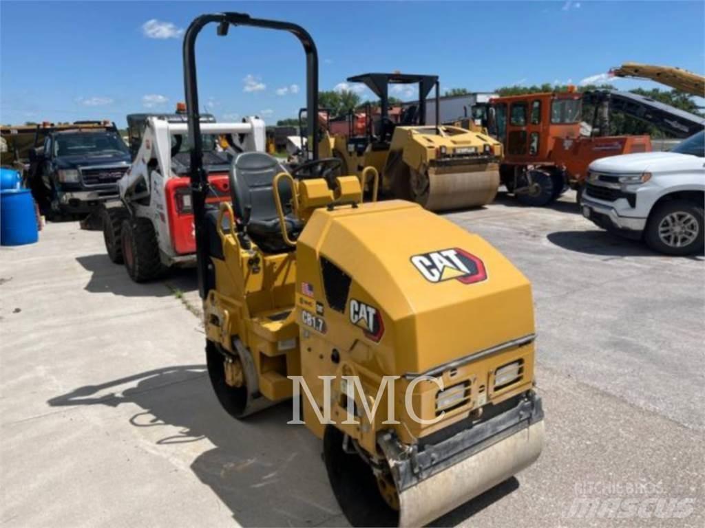 CAT CB1.7 土壤压实机