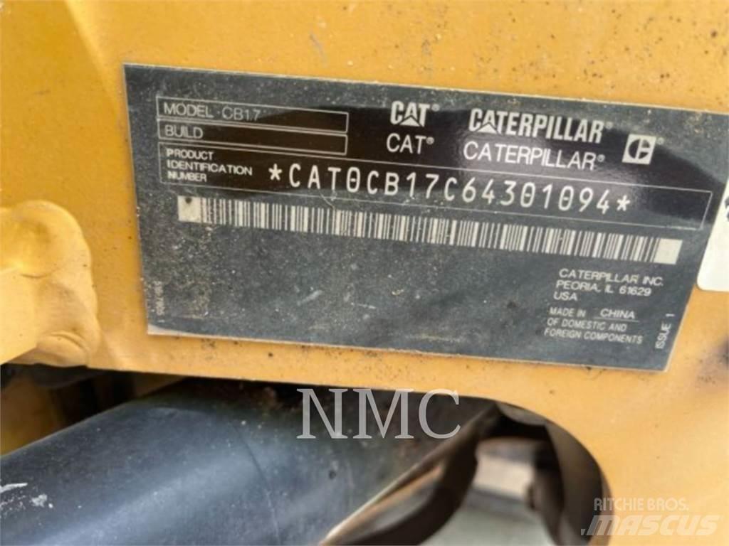 CAT CB1.7 土壤压实机