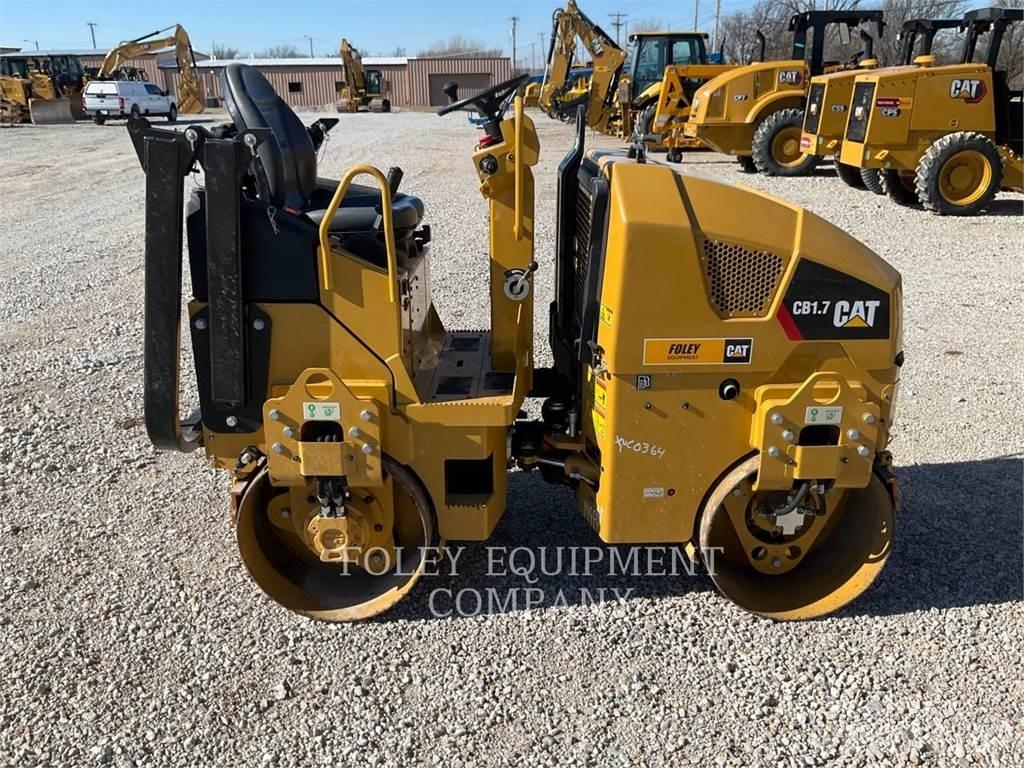 CAT CB1.7-03 土壤压实机