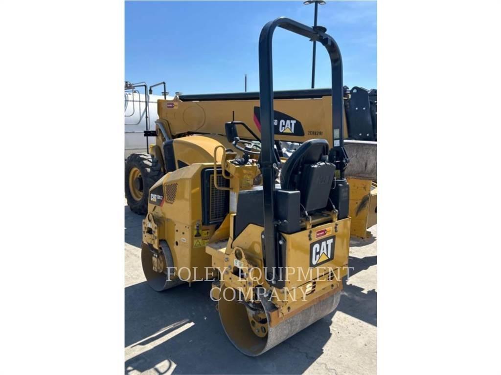 CAT CB1.7-03 土壤压实机