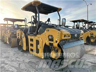 CAT CB10 双轮压路机