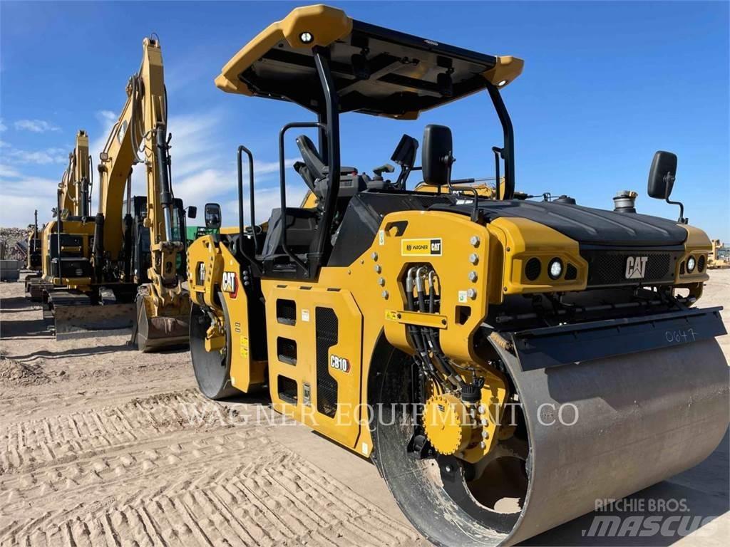 CAT CB10 土壤压实机