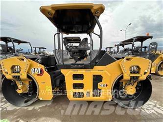 CAT CB10 双轮压路机