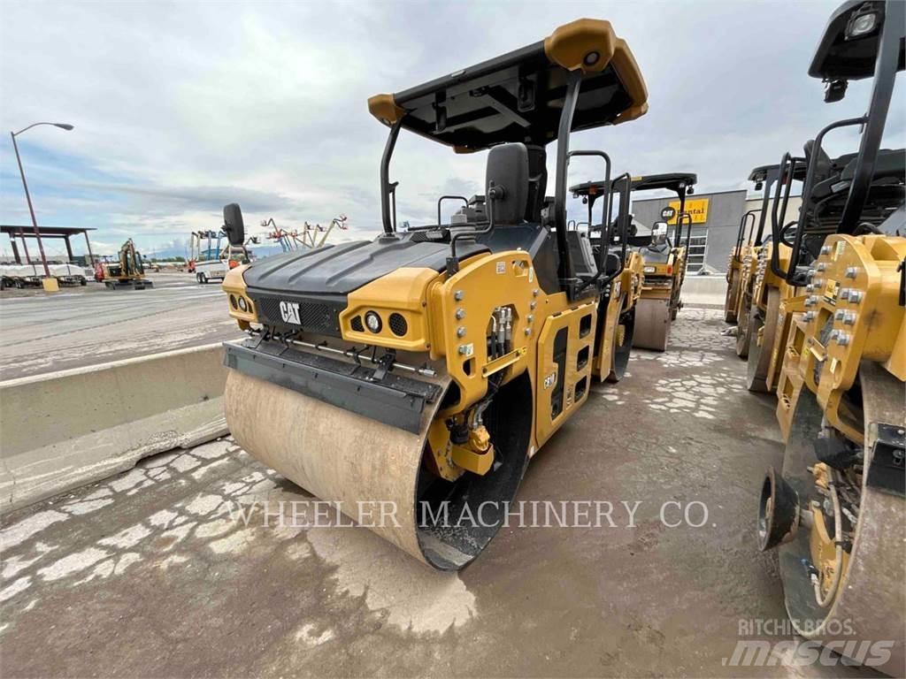 CAT CB10 双轮压路机