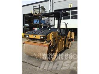 CAT CB10 土壤压实机