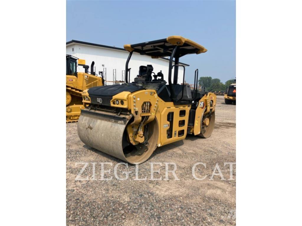 CAT CB10 土壤压实机