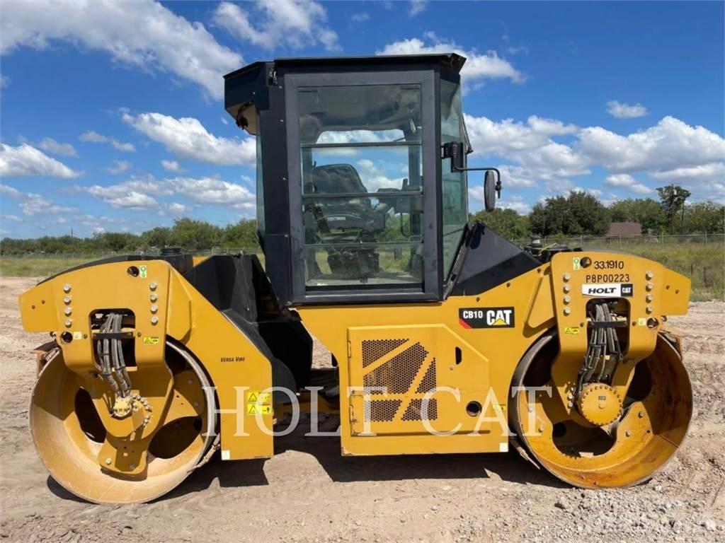 CAT CB10 单轮压路机