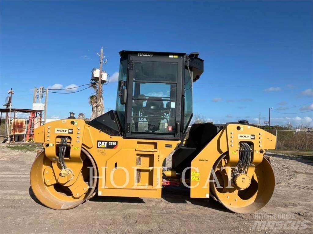 CAT CB10 单轮压路机