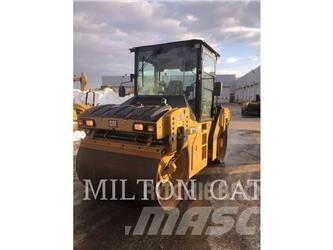 CAT CB10 土壤压实机