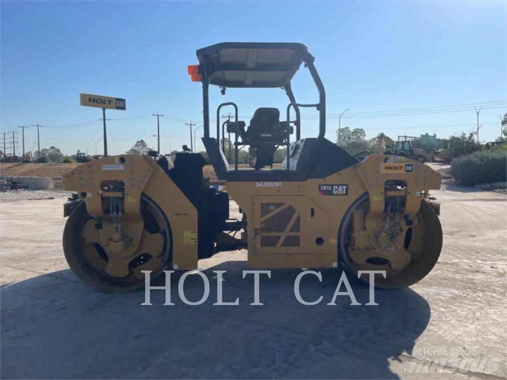 CAT CB13 单轮压路机
