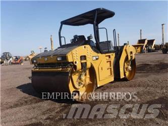 CAT CB13 双轮压路机