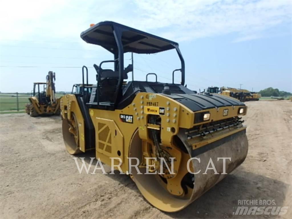 CAT CB13 沥青摊铺机