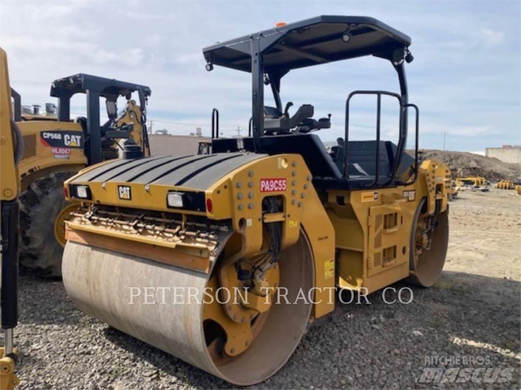 CAT CB13 双轮压路机