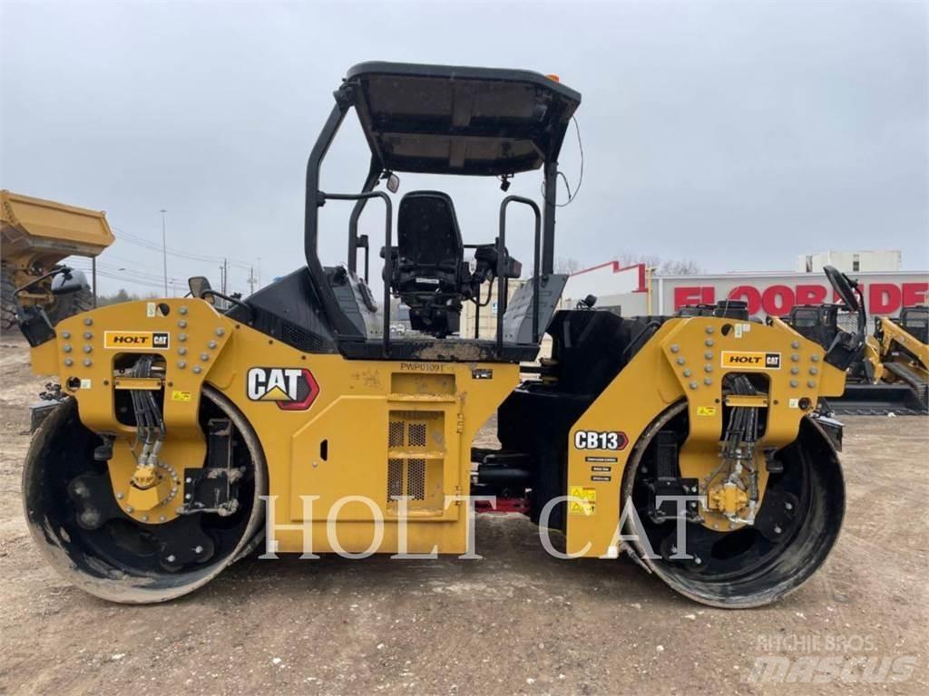 CAT CB13 单轮压路机