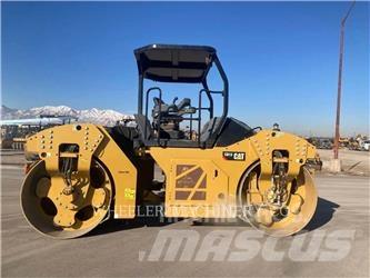 CAT CB13 双轮压路机