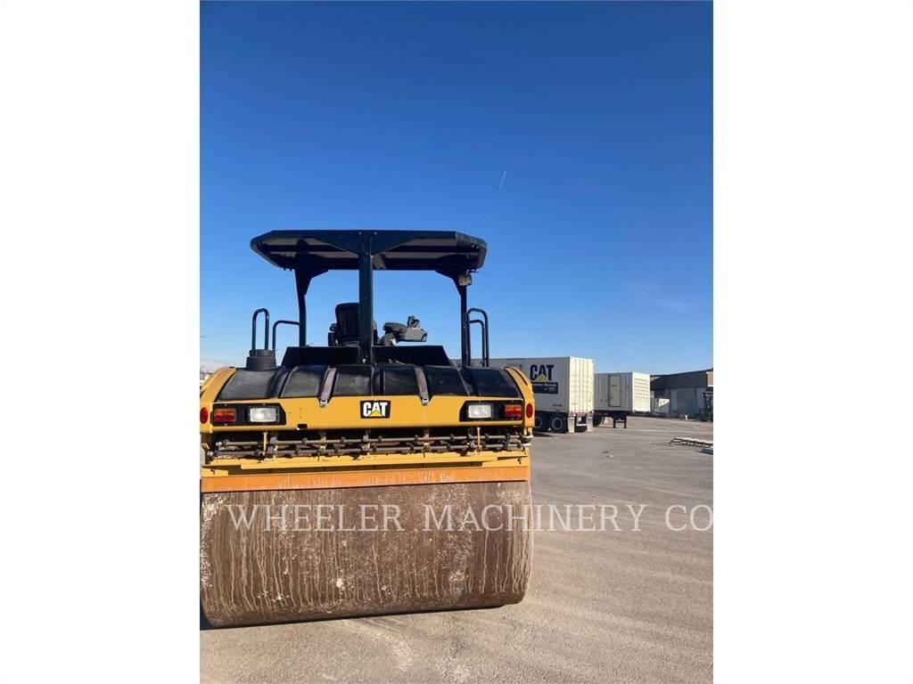 CAT CB13 双轮压路机