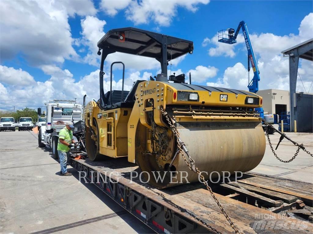 CAT CB13 OSC 双轮压路机