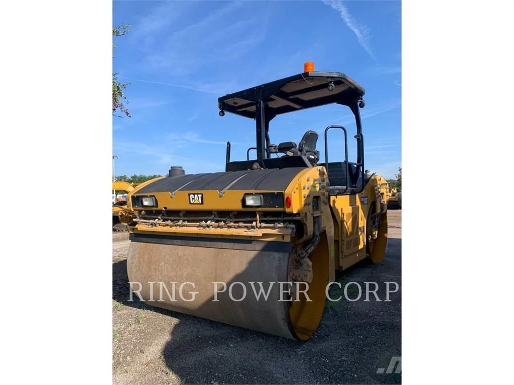 CAT CB13 OSC 双轮压路机