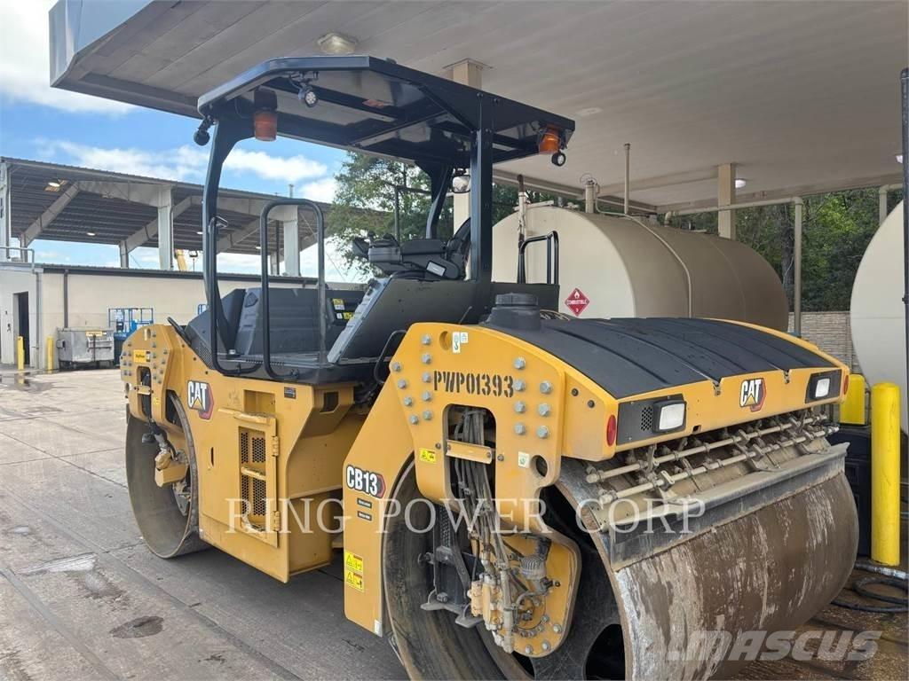 CAT CB13 OSC 双轮压路机