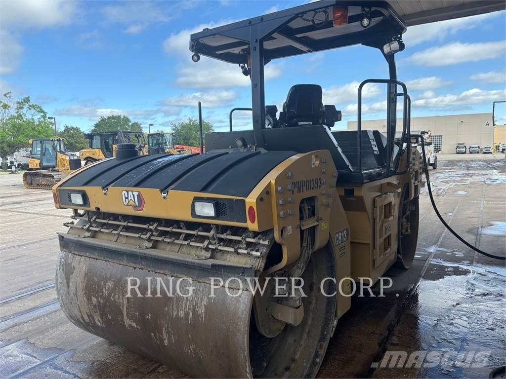 CAT CB13 OSC 双轮压路机