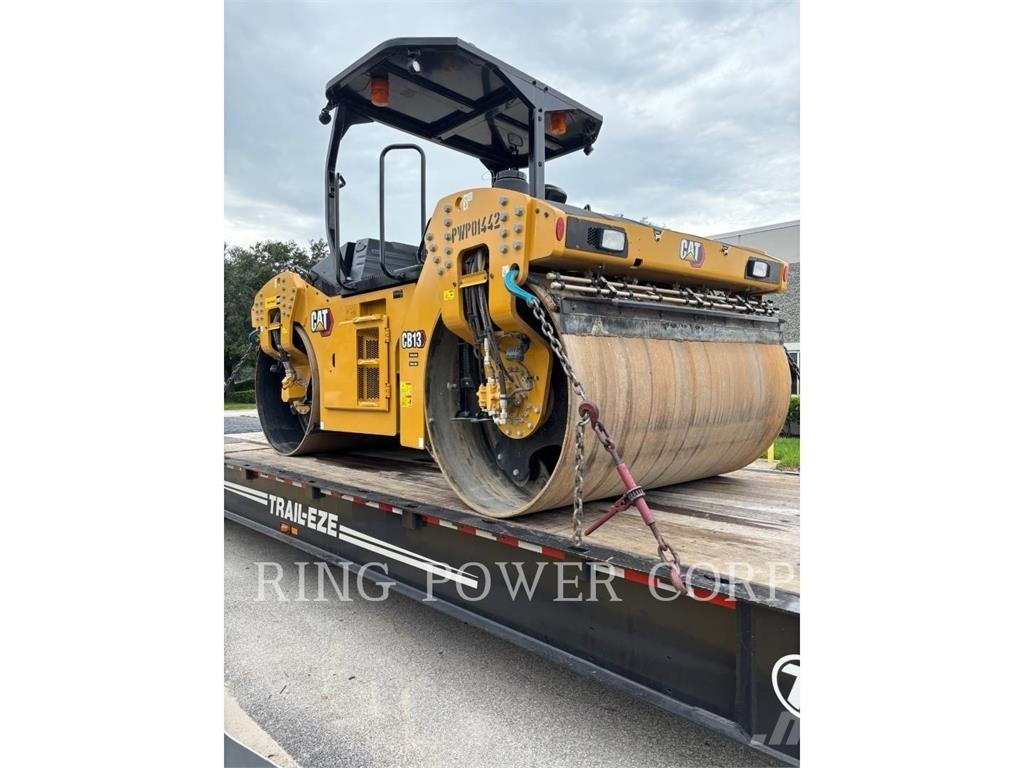 CAT CB13 OSC 双轮压路机