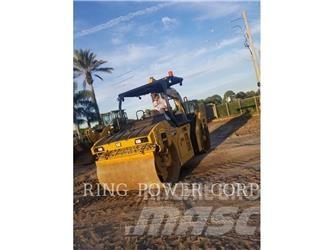 CAT CB13 OSC 双轮压路机