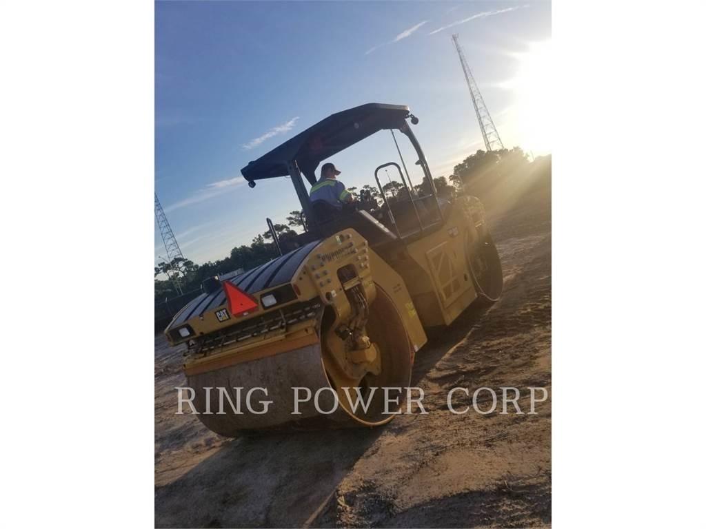CAT CB13 OSC 双轮压路机