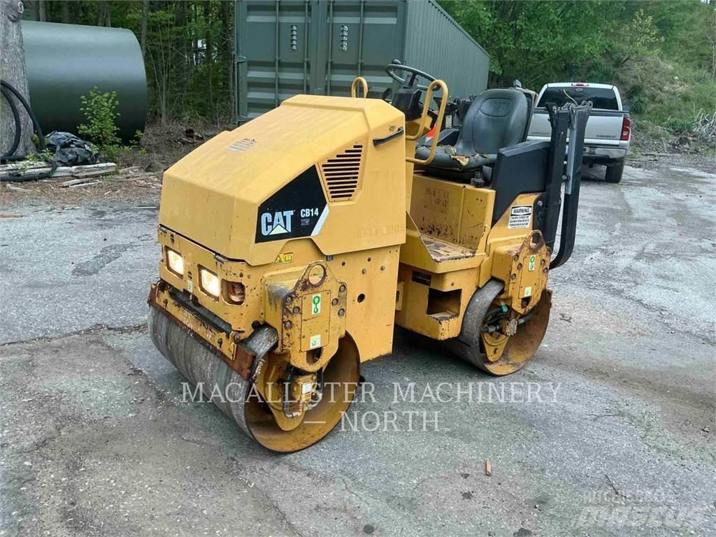 CAT CB14 单轮压路机