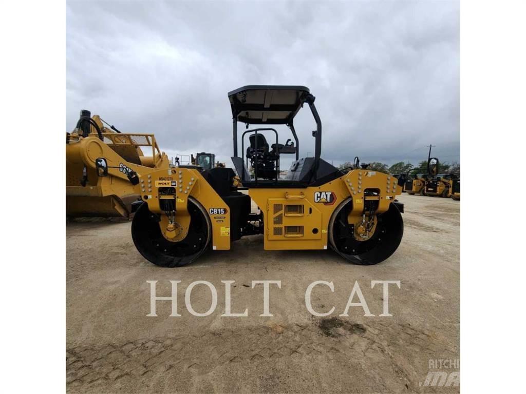 CAT CB15 轮式装载机