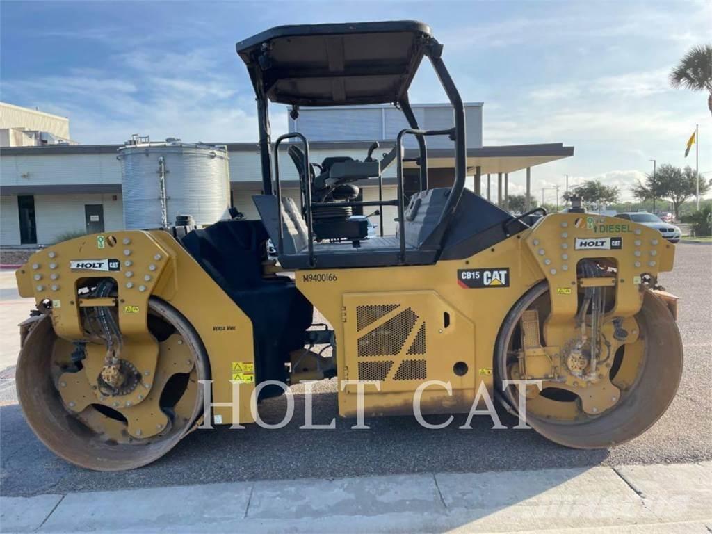 CAT CB15 单轮压路机