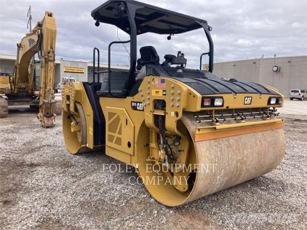 CAT CB15-01 土壤压实机