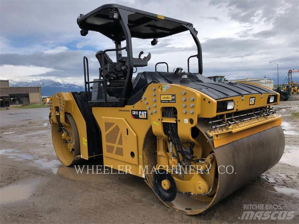 CAT CB15 CW 双轮压路机