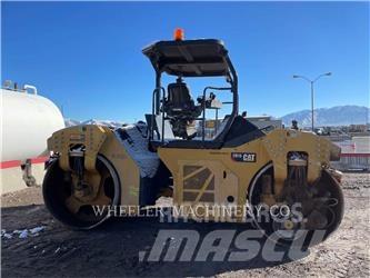 CAT CB15 CW 双轮压路机