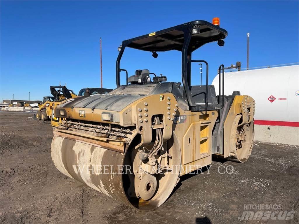 CAT CB15 CW 双轮压路机
