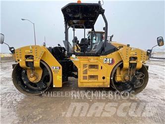 CAT CB15 CW VV 双轮压路机