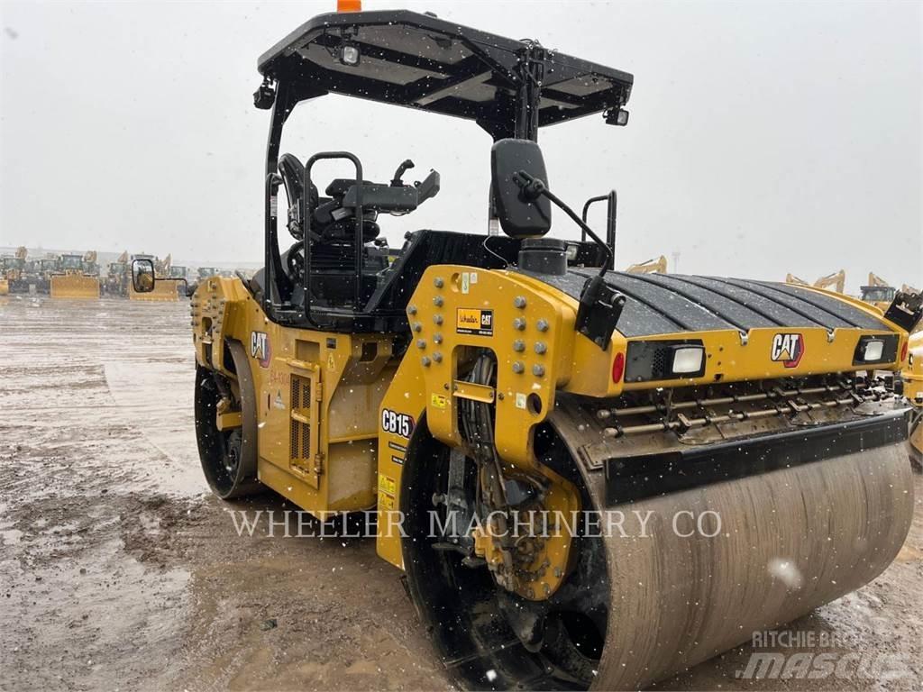 CAT CB15 CW VV 双轮压路机