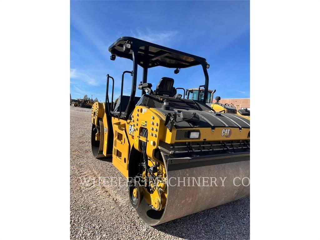 CAT CB15 CW VV 双轮压路机