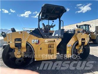 CAT CB15 CW VV 双轮压路机