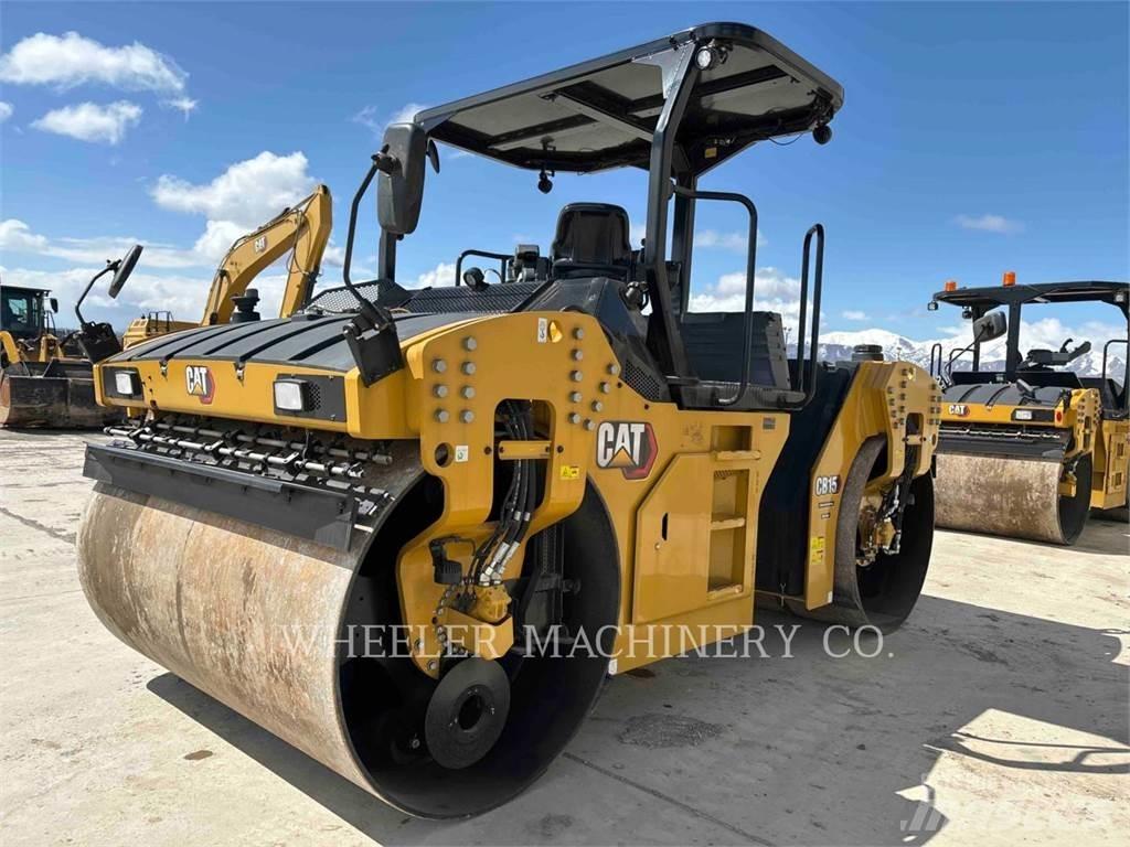 CAT CB15 CW VV 双轮压路机