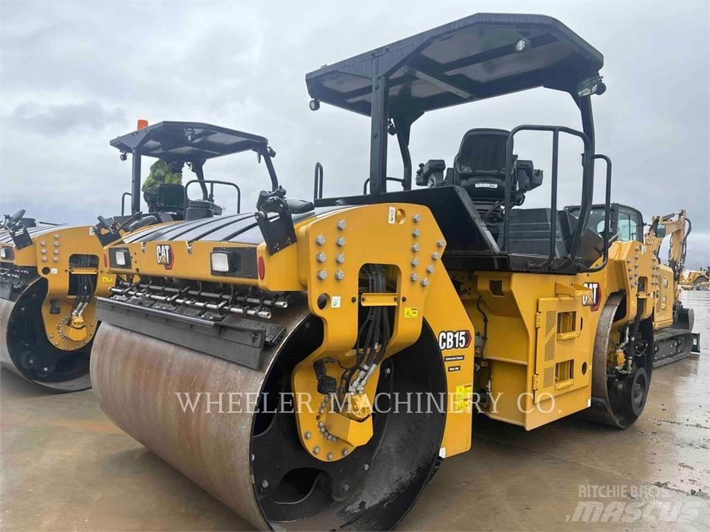 CAT CB15 CW VV 双轮压路机