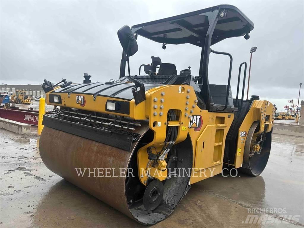 CAT CB15 CW VV 双轮压路机