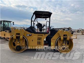 CAT CB15 CW VV 双轮压路机