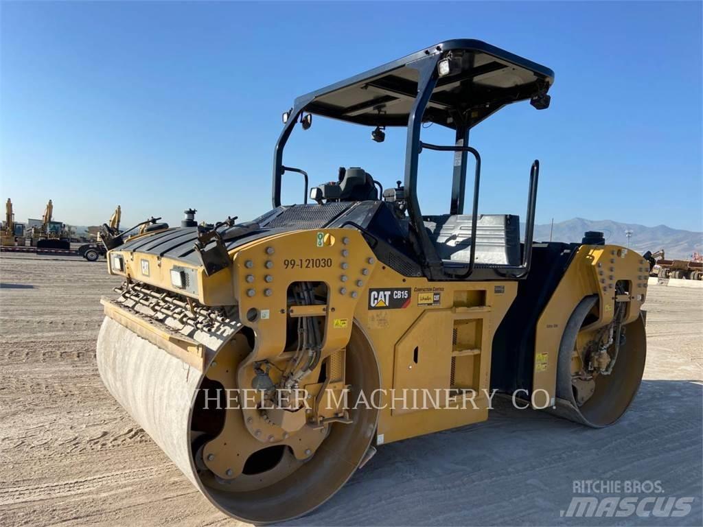 CAT CB15 VV 双轮压路机
