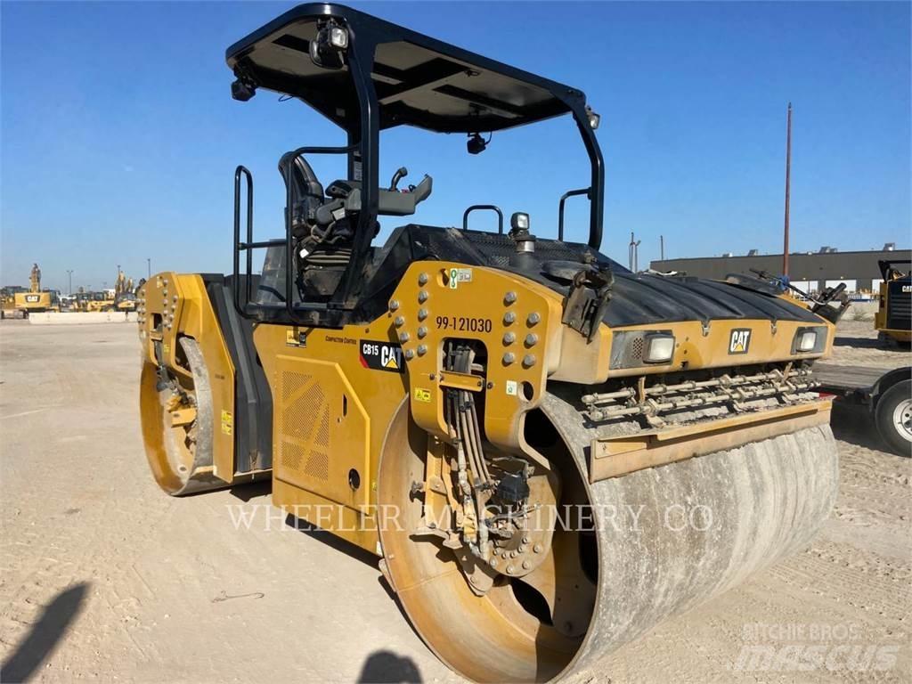 CAT CB15 VV 双轮压路机