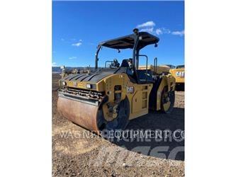 CAT CB16 土壤压实机