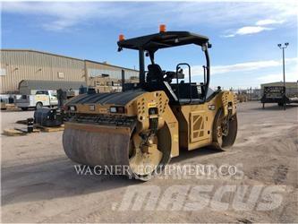 CAT CB16 土壤压实机