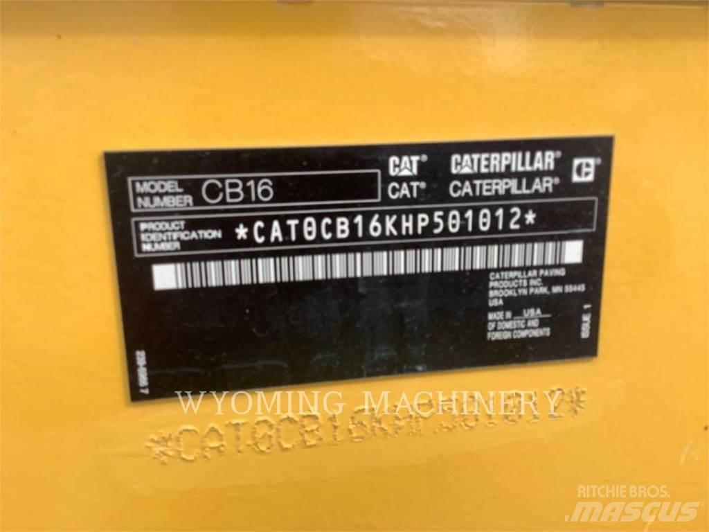 CAT CB16 沥青喷洒机