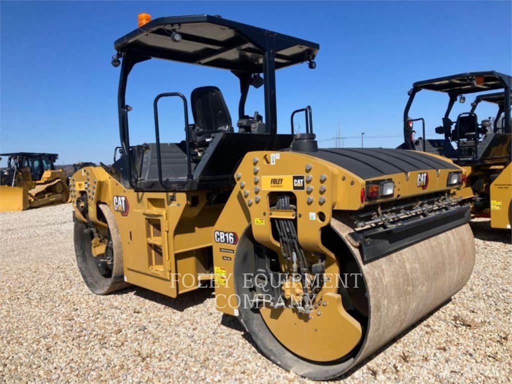 CAT CB16 土壤压实机
