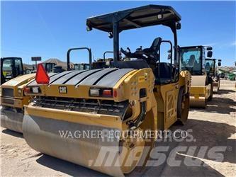 CAT CB16 土壤压实机
