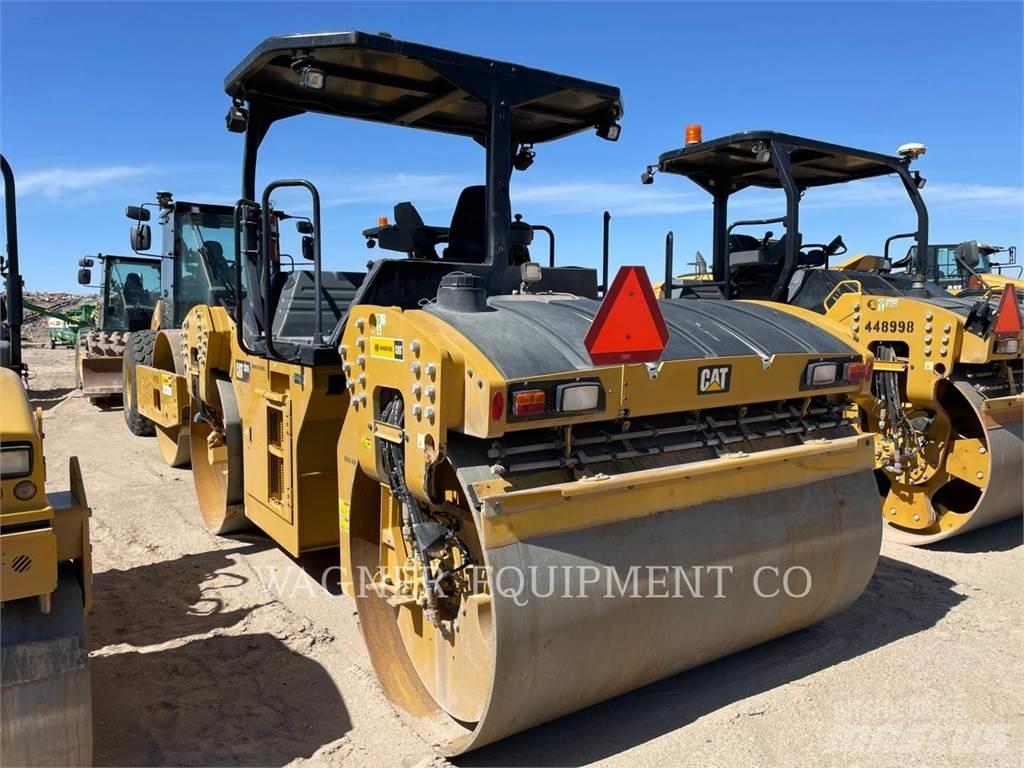 CAT CB16 土壤压实机